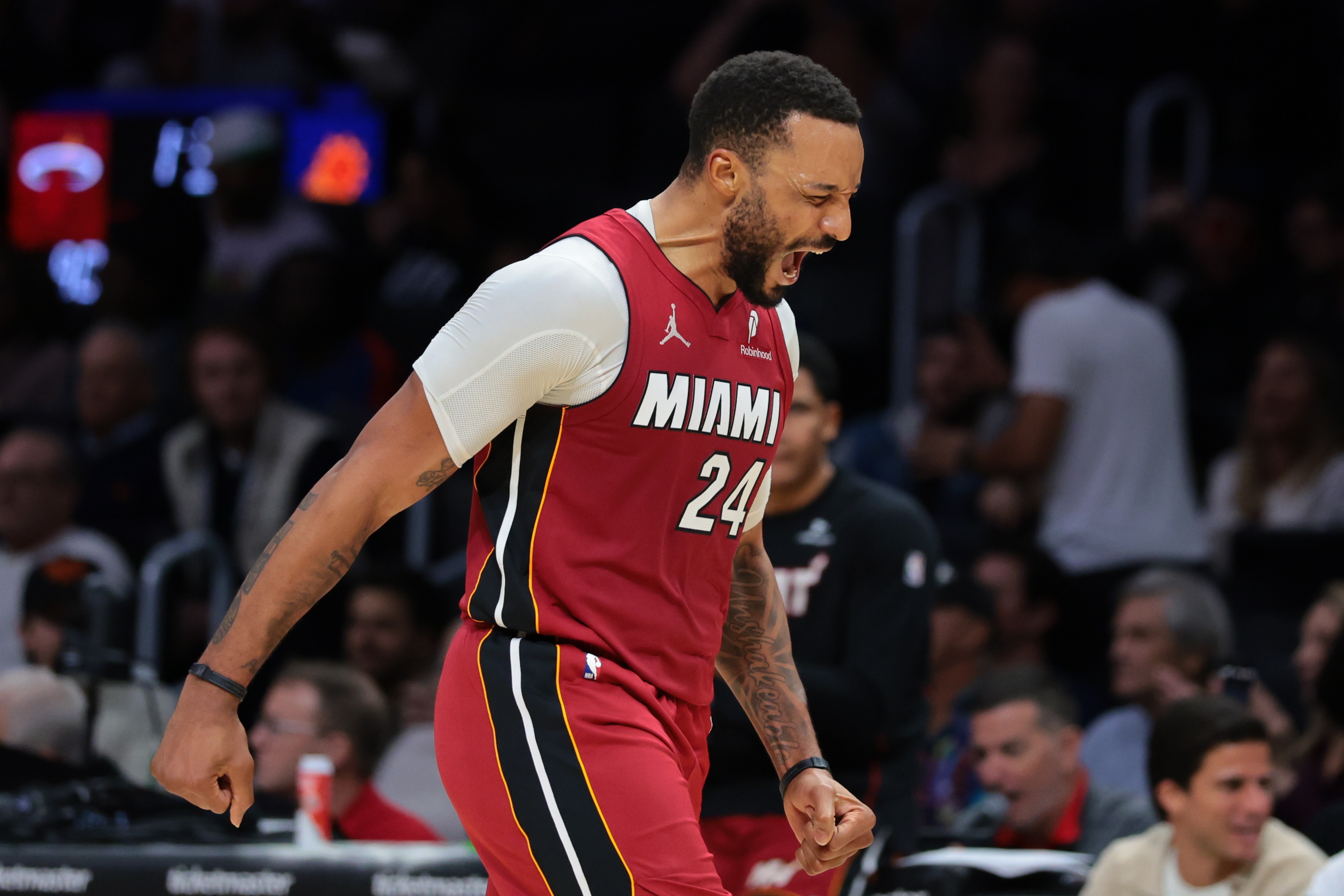 开云登录入口-21中5？鲍威尔：每个人都会有低谷 我很自信&amp;因为我付出很多努力